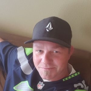 Meet your Posher, Derrick